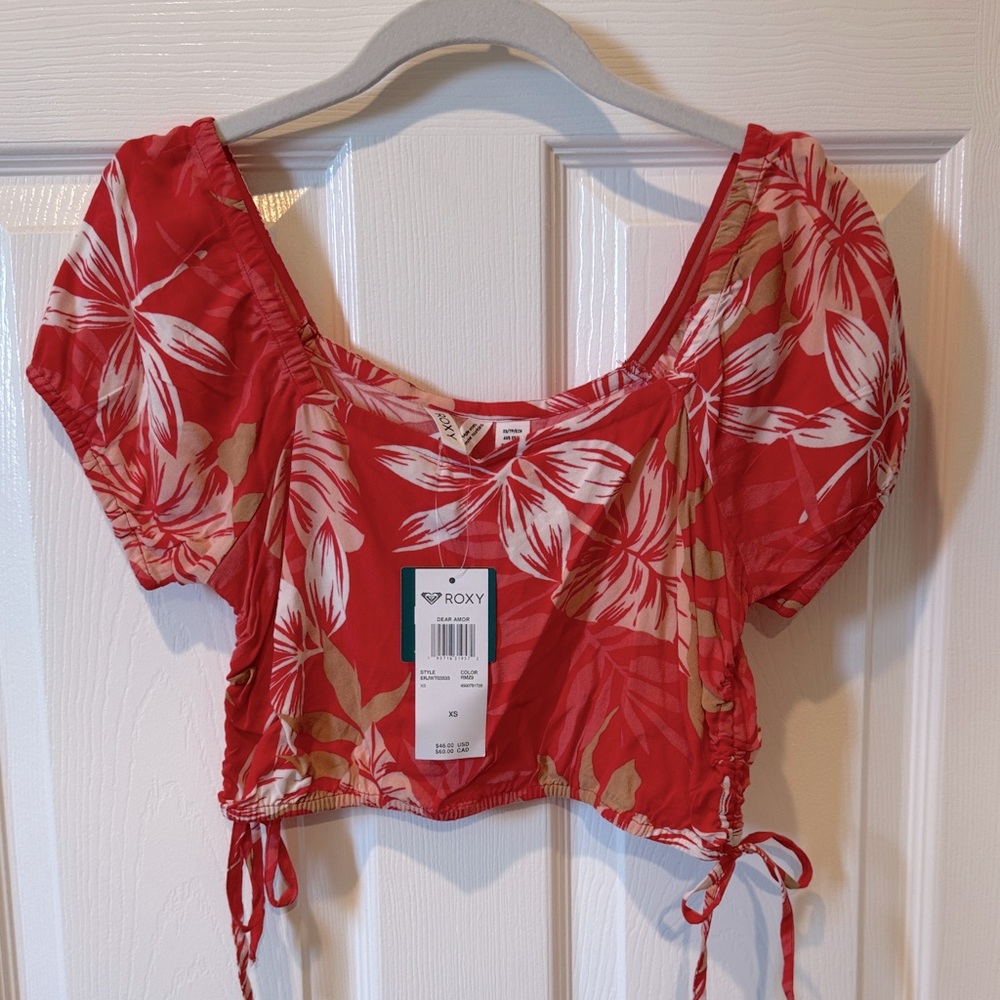 NWT Roxy Red Floral Women's Top xs